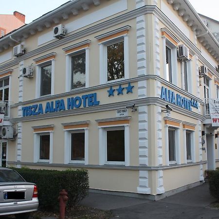 Tisza Alfa Hotel Szeged Bagian luar foto